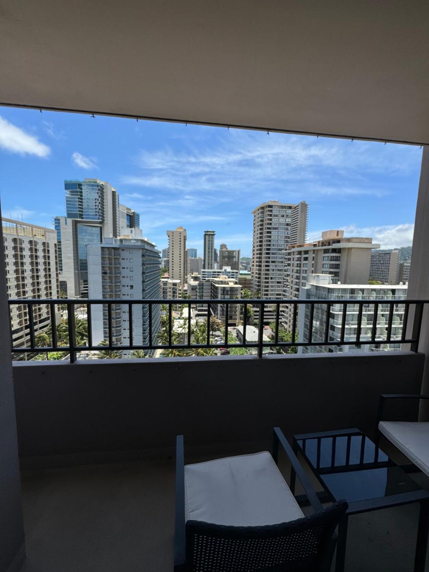 1414- Heart Of Waikiki With Kitchen - Free Parking - City View هونولولو المظهر الخارجي الصورة