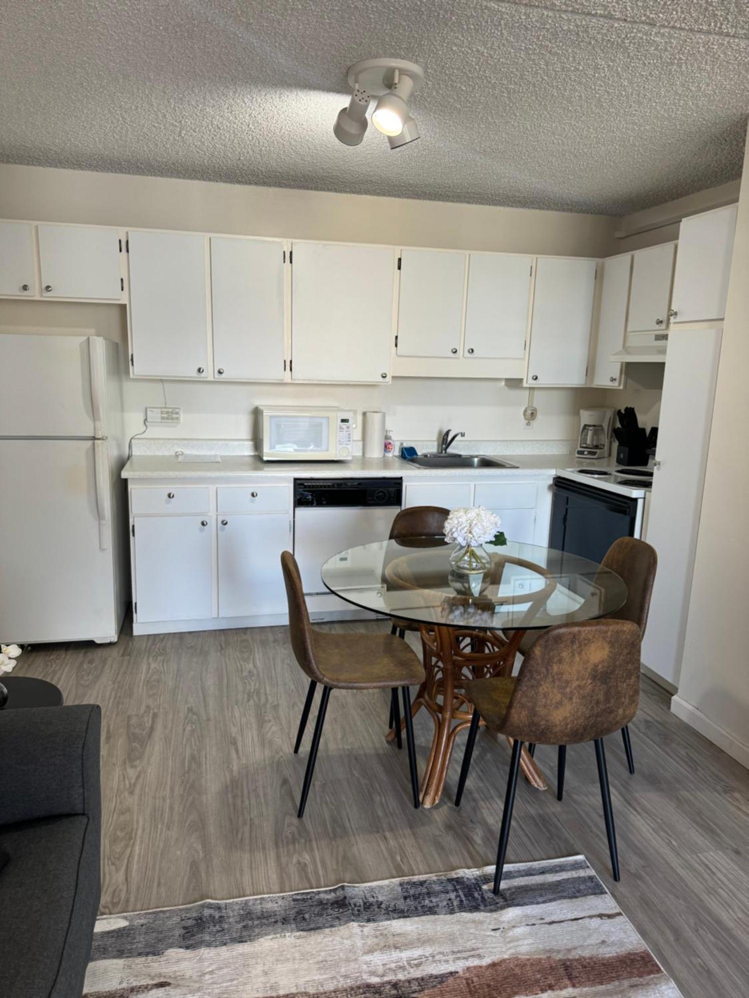 1414- Heart Of Waikiki With Kitchen - Free Parking - City View هونولولو المظهر الخارجي الصورة